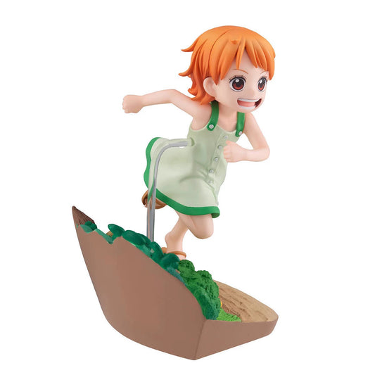 One Piece丨Running Series Childhood Nami Action Figure